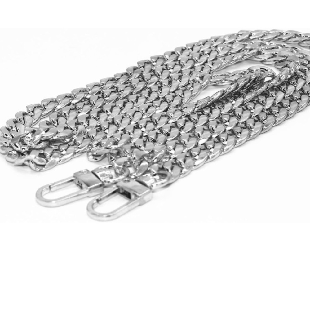 ❤️❤️❤️Premium quality bag Metal strap/silver tone Hardware/crossbody strap ❤️ - Picture 3 of 3